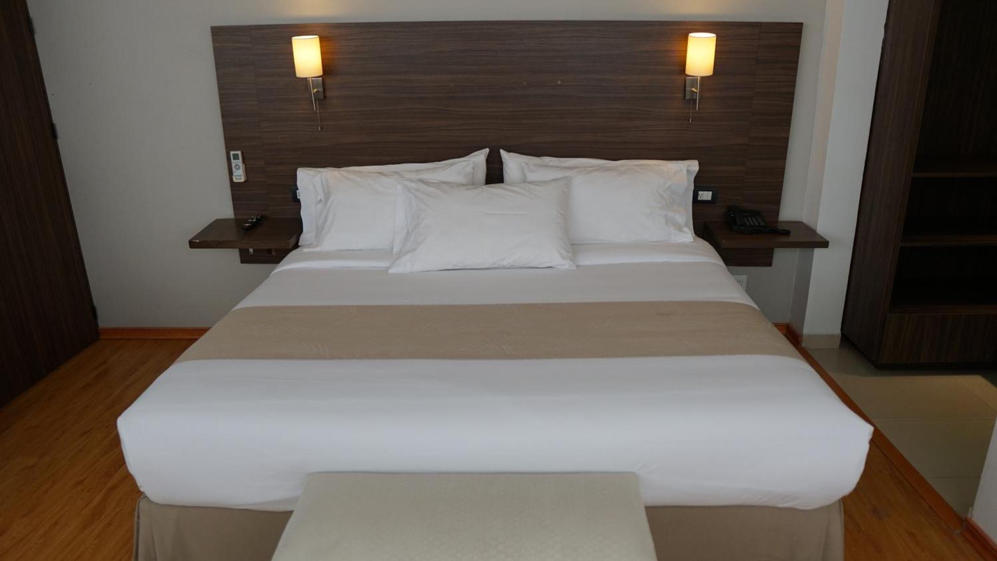 El Hotel Business Class Zamora  Exterior foto